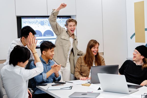 Réussir la transformation numérique avec des solutions digitales et management