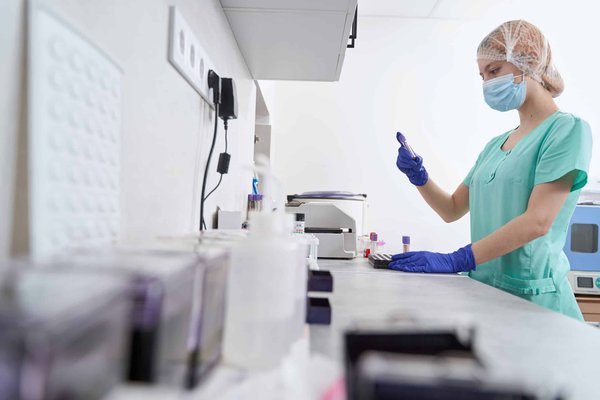 Quels sont les enjeux juridiques de la gestion des données de santé par les entreprises technologiques?